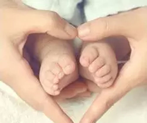 宝宝频繁换奶粉好吗?_品牌童装网