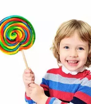 孩子吃糖,孩子吃太多糖的危害,科学的吃糖