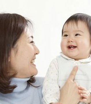 母乳宝宝,奶瓶
