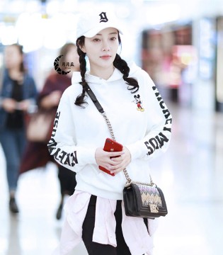 李小璐,机场,减龄,穿搭