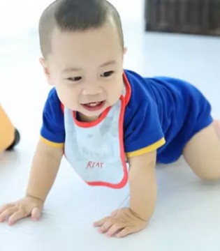 孩子撞到头,宝宝撞伤,撞伤护理
