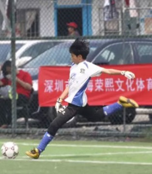 Folli,足球俱乐部