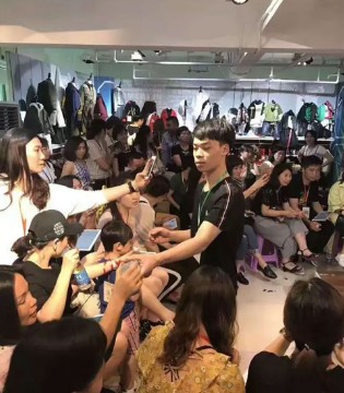 两个小朋友,2017秋冬订货