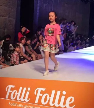 FolliFollie世界,南京古城墙,时装大秀
