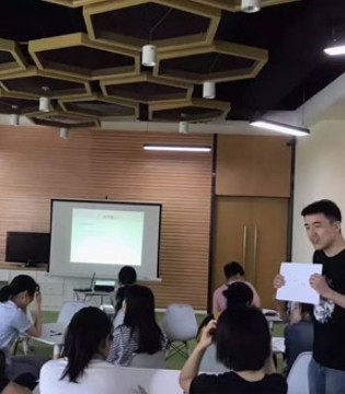 中南卡通,李毅博士,动画角色设计