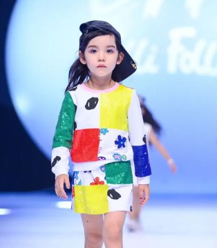 FolliFollie,中国超级童模大赛,首秀
