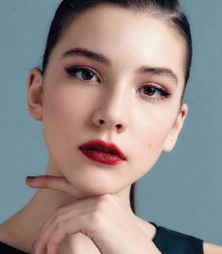 年仅14岁的俄罗斯模特在华去世,14岁俄罗斯籍女模特Vlada