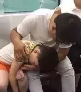 亲子爆笑,一看就是亲生的