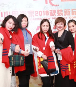 KIKI,小鬼当家,品牌,童装,新年,祝福