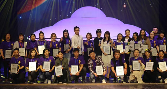 熱烈祝賀愛心果2018秋.羽絨發(fā)布會暨訂貨會圓滿成功