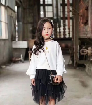 小同桌,小同桌童装,孩子胆小不爱说话