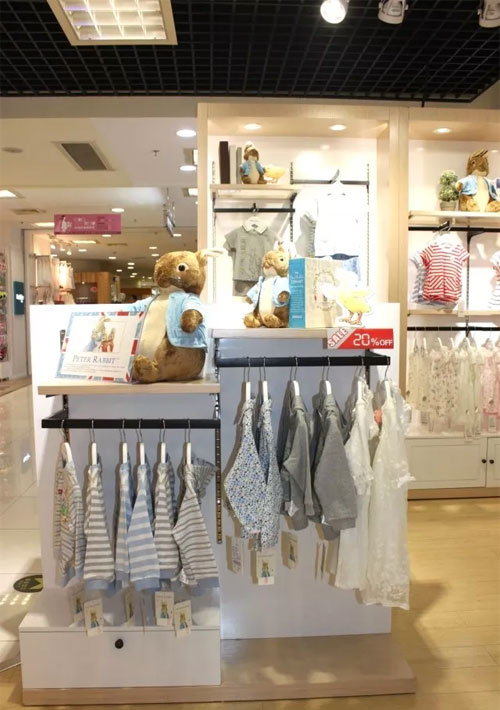 新店开业 | 汇宝广场蹦出一只比得兔!