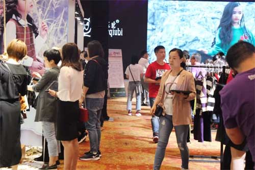《弯道超车》快乐丘比2018秋冬新品发布会圆满成功!