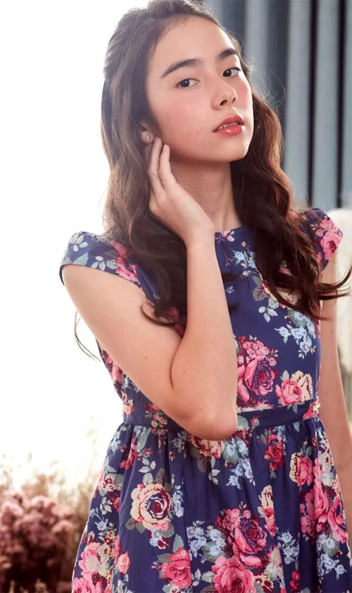 无印花不野餐 妳就是行走的春天 如此迷人