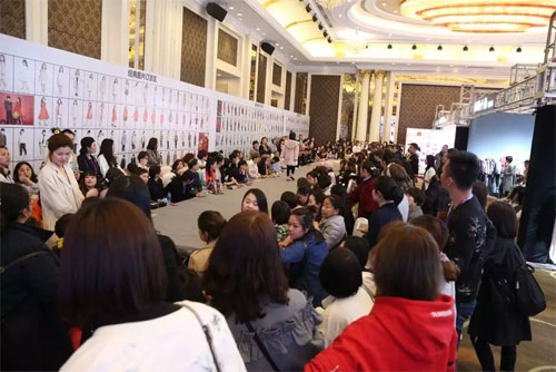 时尚小鱼第54届2018冬季新品发布会圆满结束