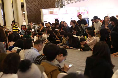 时尚小鱼第54届2018冬季新品发布会圆满结束
