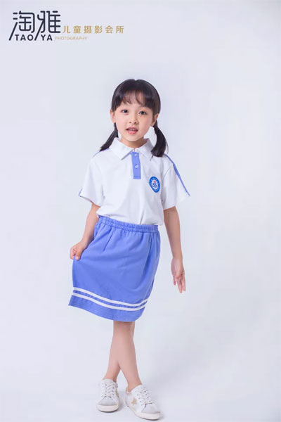 除了最美证件照,我们还送最美校服形象照,同学们约吗