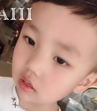 DHAiii,童装,奴颜婢膝