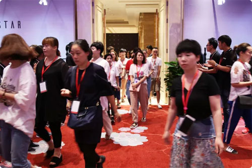 欧卡星杭州站  2018年+春订货会收官