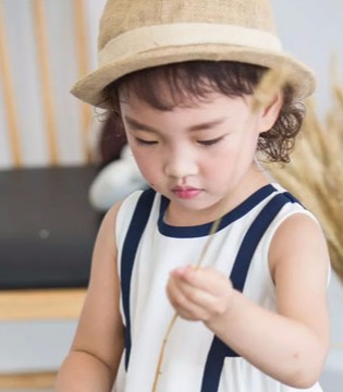 DHAiii,童装,黄绢幼妇