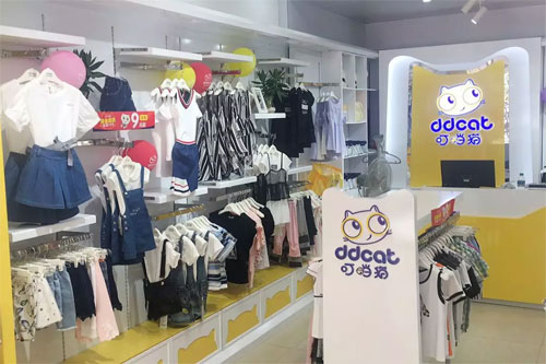 盛夏七月 我们与你诚挚相约在书乡路叮当猫专卖店!
