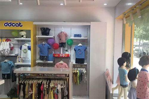 盛夏七月 我们与你诚挚相约在书乡路叮当猫专卖店!