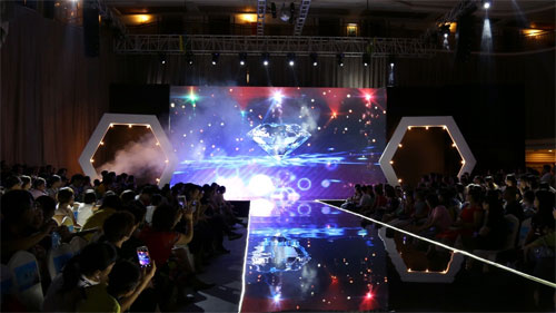 巴柯拉2019春夏新品訂貨會現場簽約火爆!