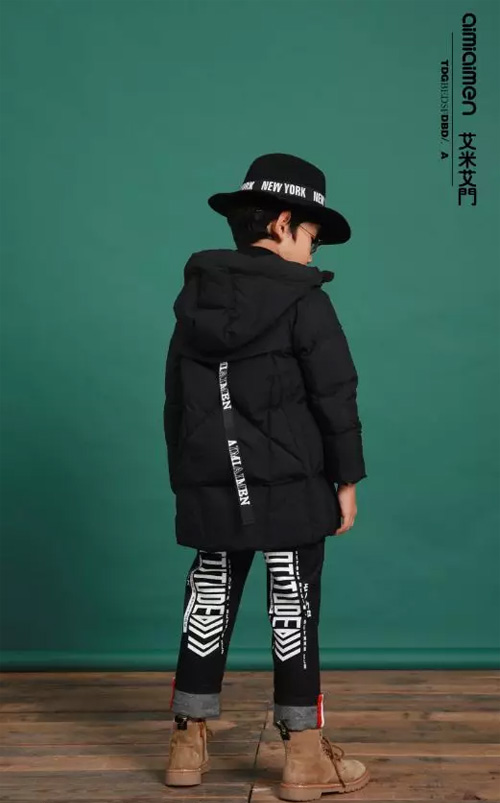 艾米艾门|穿上aimiaimen羽绒轻便过冬 温暖缠身~