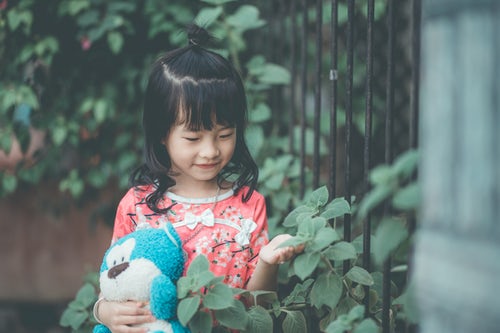 孩子近视眼有三大危害 何不早点预防