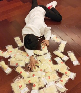 谢楠“炫富摔”,养奶攻略,怎样让母乳增加