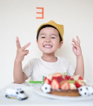 孩子,营养不良,表现