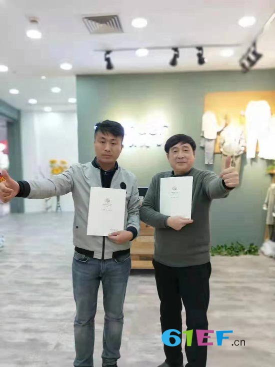 热烈祝贺森虎儿品牌童装迎来两位小伙伴!
