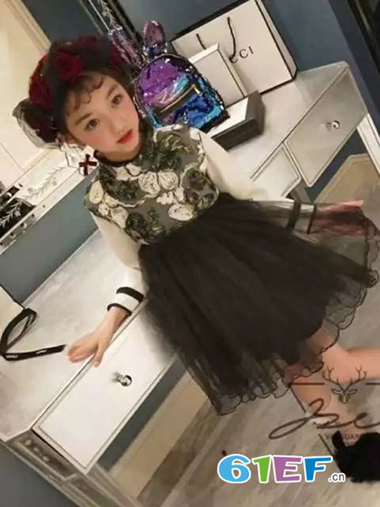 想要搭上致富专车 就加盟玖喆潮童品牌童装吧