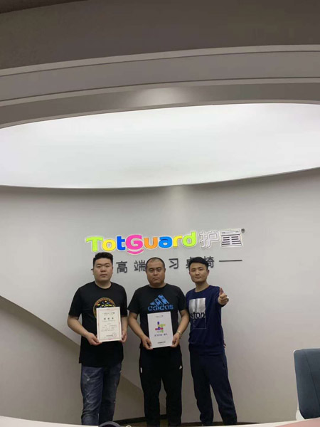 热烈祝贺乌海和临平代理商加入护童大家庭