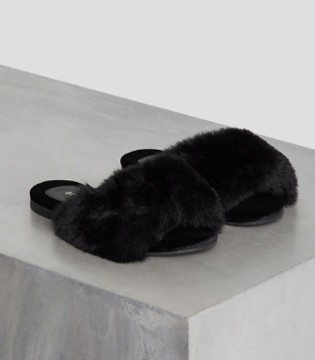 BCBG Max Azria,童鞋,国际