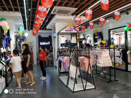 叮当猫潮童无锡鸿山80平米标准大店盛大开业