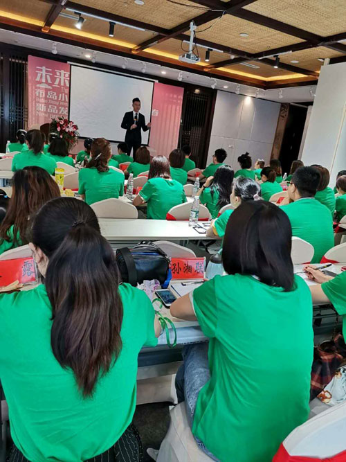 布岛小伊2019冬年新品订货会圆满结束!
