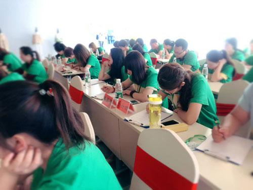 布岛小伊2019冬年新品订货会圆满结束!