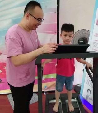 卡丁童鞋,国潮IP,儿童健康,公益活动