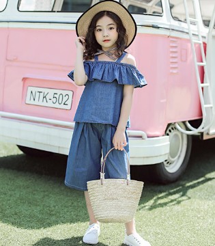 欧卡星,童装品牌,小清新风格,优美服装