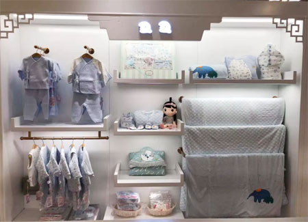 浓情九月 恩师难忘 公明天虹新店开业!