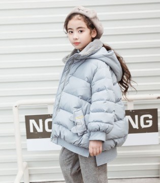 城秀,童装品牌,面包服,秋冬穿搭