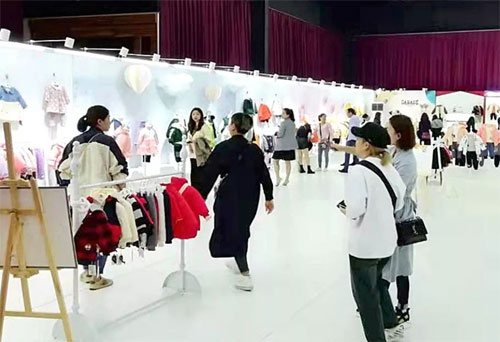 热烈祝贺香港丽婴集团2020秋冬新品发布会圆满成功