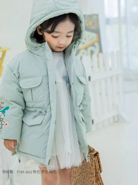 冬季穿搭安利 时尚保暖的装备让玩雪更加畅快