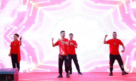 快乐“童”行 啾比乐2020年会庆典