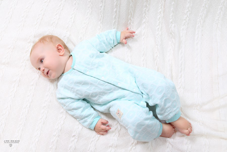 婴幼儿爬行服怎么选 值得收藏的优质品牌