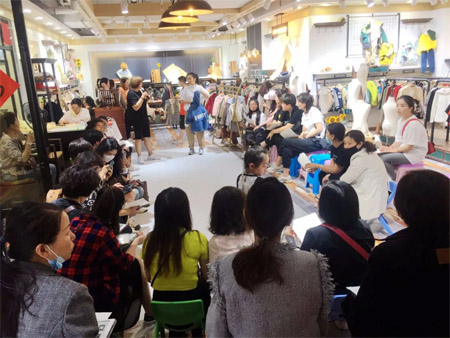巡展 艾米艾门2020冬年订货会(云南站)首站告捷