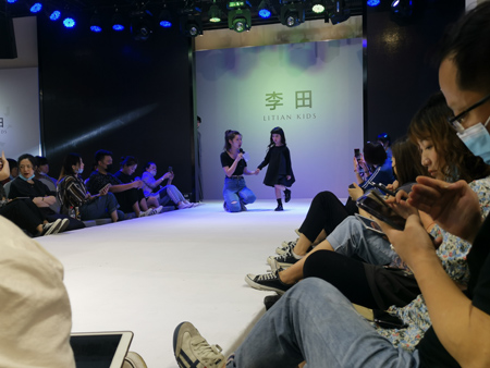李田童装秋冬订货会暨多地巡展圆满成功