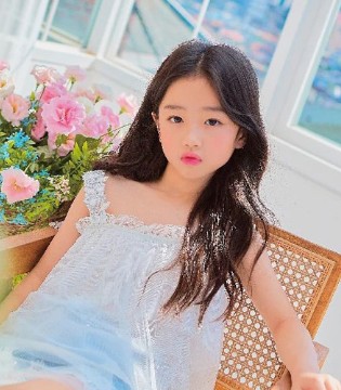 宝儿宝,童装品牌,优雅少女,公主风,气质连衣裙