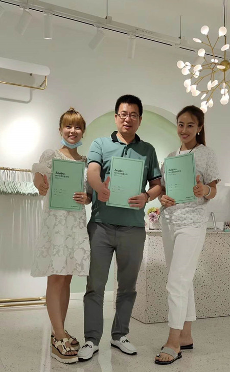 祝贺小姐姐强势加盟 抢签宝儿宝(西工大附小商铺)